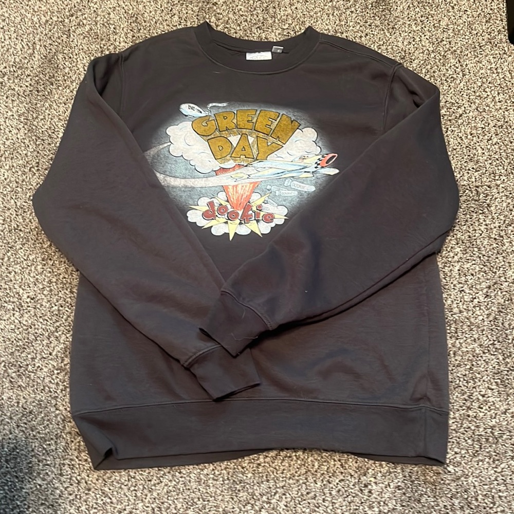 Dark grey Greenday crewneck